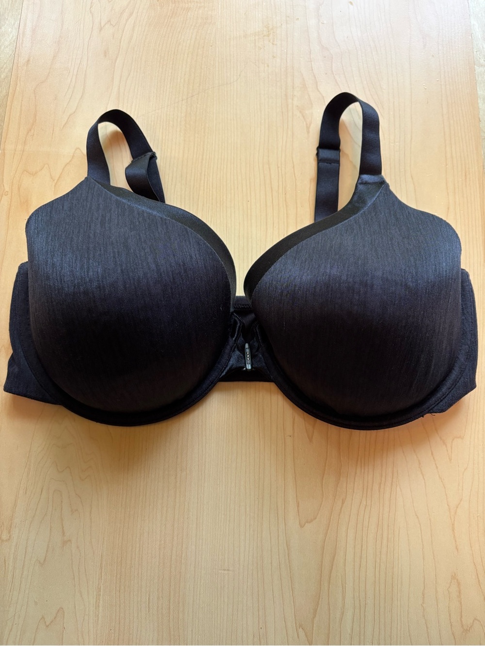 Vanity Fair Size 38DD Black Illumination Front-Close Underwire Padded Bra 75339